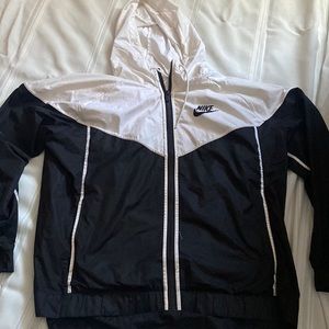 nike windbreaker